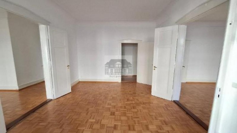 Baden-Baden 3 Zimmer-Büro in der Fußgängerzone Gewerbe mieten