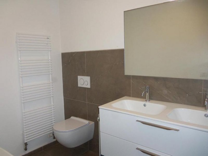 Baden-Baden (6)Große 3,5 Zimmer Luxus Whg 95qm 2 Bäder und Balkon Wohnung mieten
