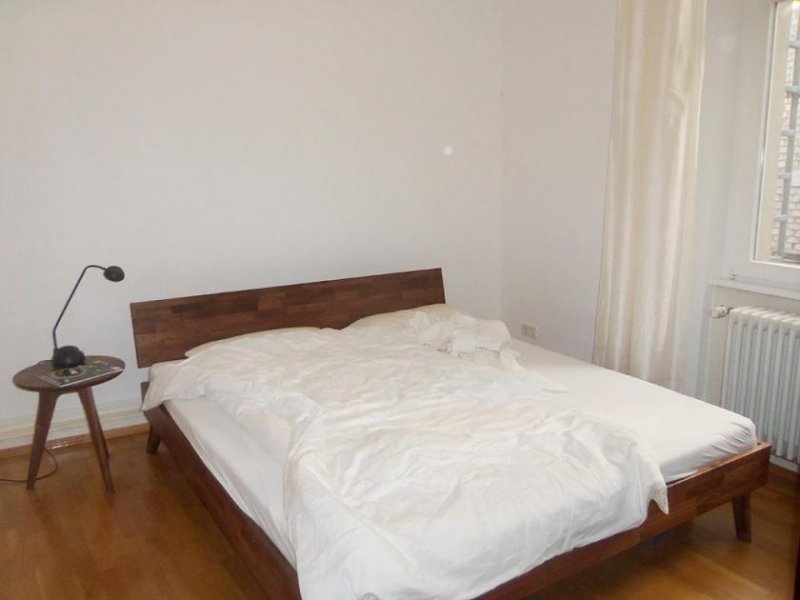 Baden-Baden Schnäppchen! Große 2 Zimmer Altbau Whg EBK auf 55qm Fussgängerzone Wohnung mieten