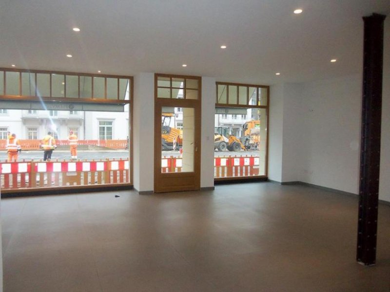 Baden-Baden Top Lage! Großes Ladengeschäft in Historischen Gebäude auf ca 65qm Gewerbe mieten