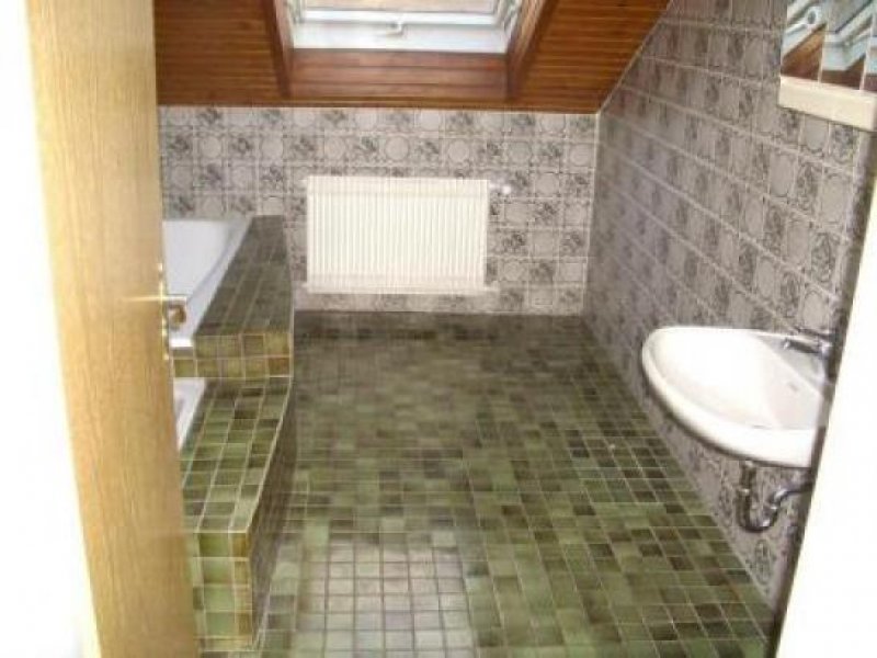 Niedereschach gut geschnittene 5 Zi.DG-Wg im herlichen Niedereschach
Wohnung mieten