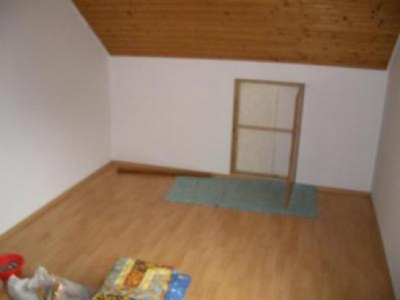 Niedereschach kleine 4 Zi.-DG-Whg.in Fischbach
Wohnung mieten