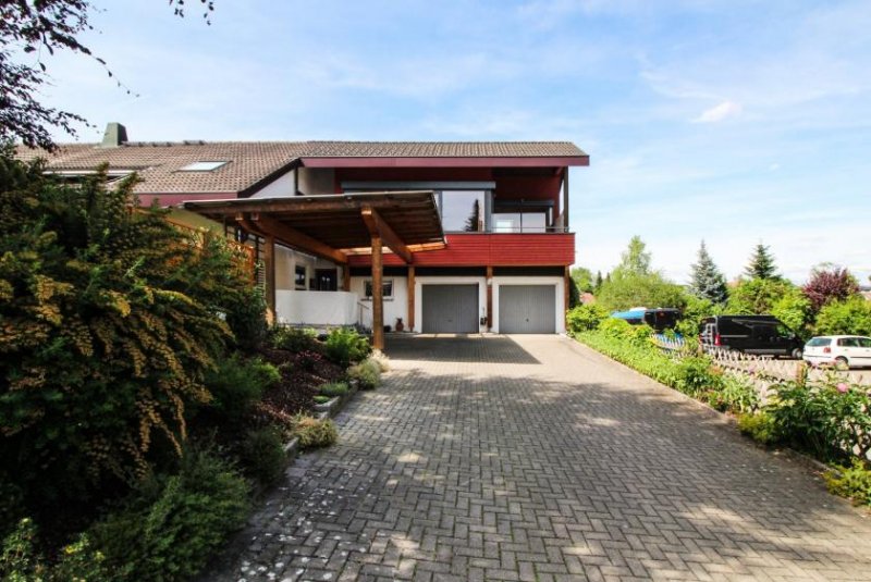 Niedereschach Wunderschöne Dachwohnung mit zwei Dachterrassen & Garage in Niedereschach Wohnung mieten