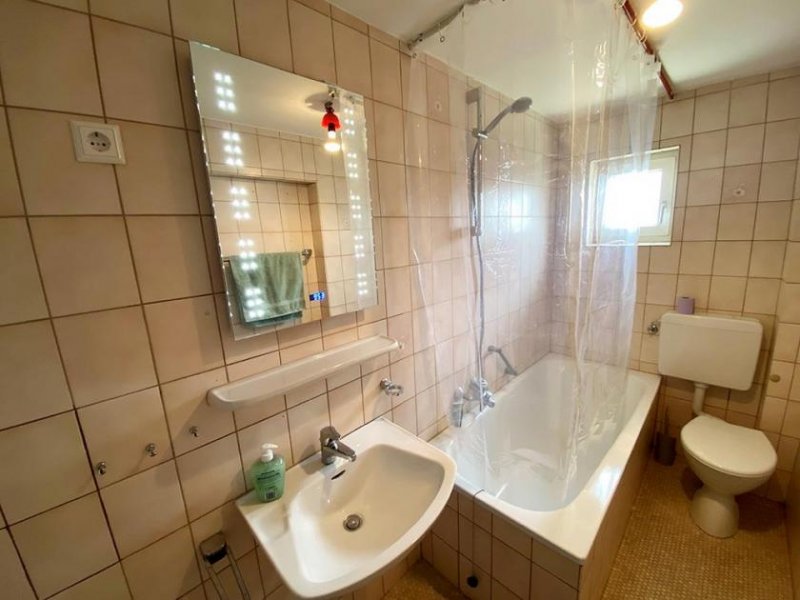 St. Georgen im Schwarzwald Schnäppchen! Neu renovierte 2 Zimmer Whg mit moderner Küche ab sofort Wohnung mieten