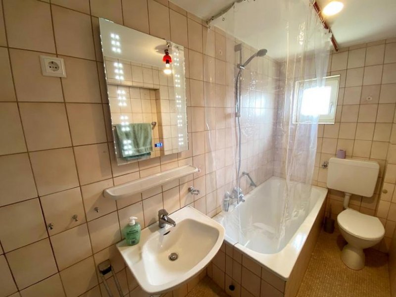 St. Georgen im Schwarzwald Schnäppchen! Neu renovierte 2 Zimmer Whg mit moderner Küche ab sofort Wohnung mieten