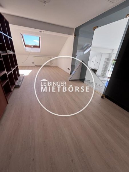Tuttlingen Renovierte Penthouse-Wohnung mit Blick über Tuttlingen Wohnung mieten