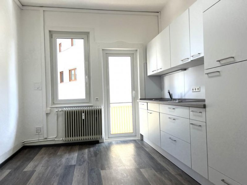 Tuttlingen Schöne Büro- und Praxisräume, mitten im Herzen von Tuttlingen! Gewerbe mieten