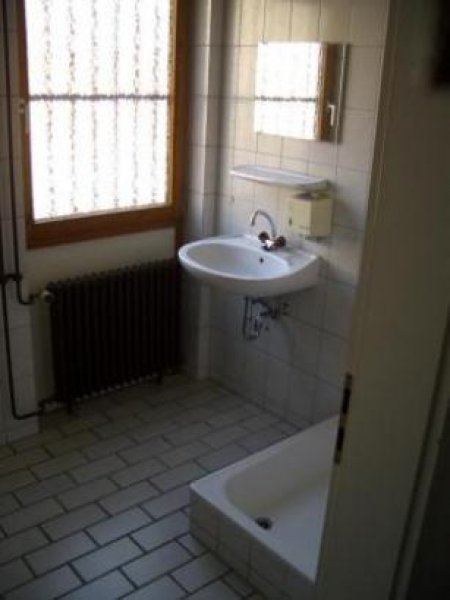 Deißlingen Ladenfläche mit ausreichenden Parkplätzen in Deißlingen !!! oder große Lagerkapazitäten!!!!
Gewerbe mieten