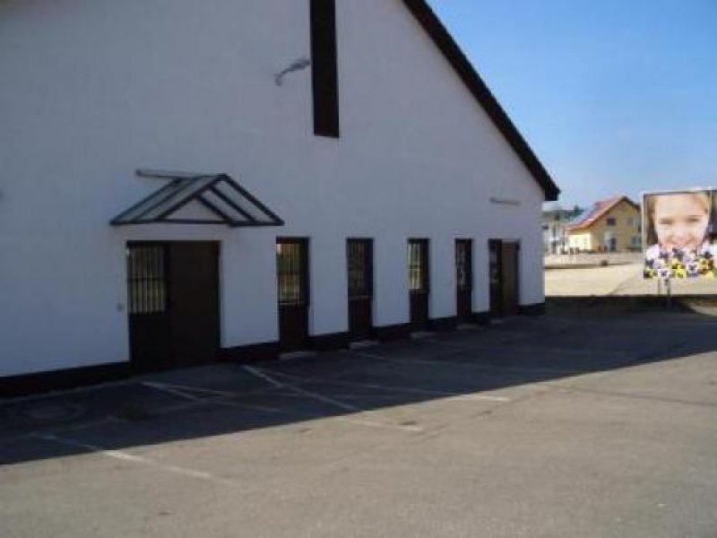 Deißlingen Ladenfläche mit ausreichenden Parkplätzen in Deißlingen !!! oder große Lagerkapazitäten!!!!
Gewerbe mieten