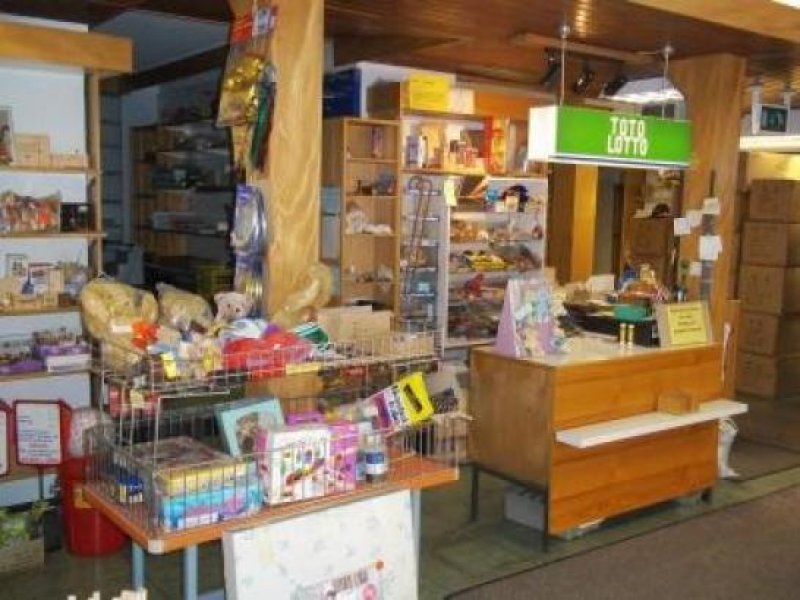 Oberndorf Grosses Ladengeschäft in exponierter Lage Gewerbe mieten