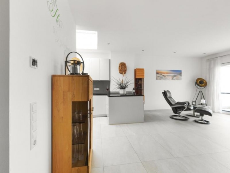 Bad Krozingen Sehr hochwertige Penthouse-Wohnung mit Einbauküche Wohnung mieten