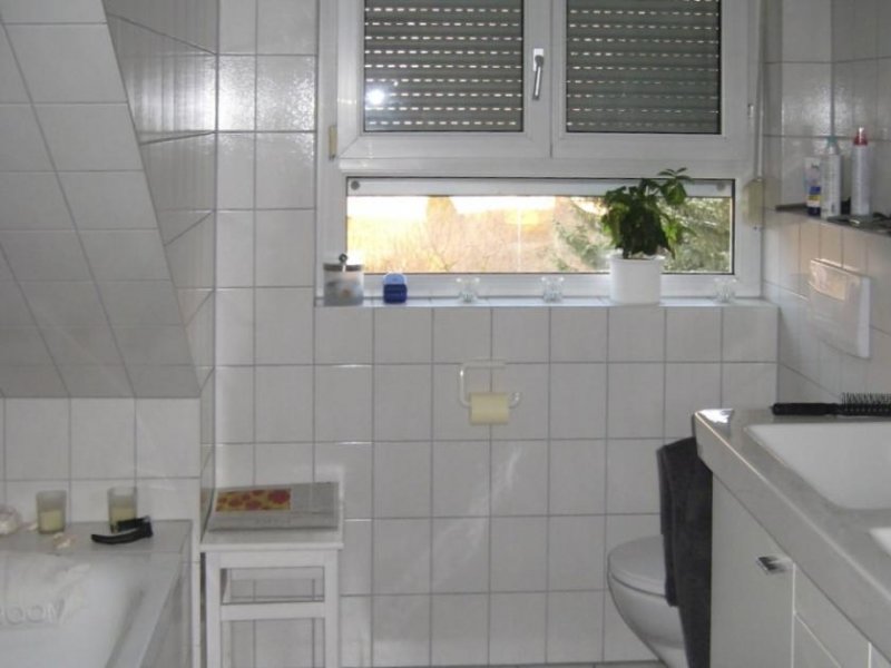 Bad Krozingen Stillvolle Dachgeschoßwohnung mit 2 Bädern
360° Besichtigung Wohnung mieten