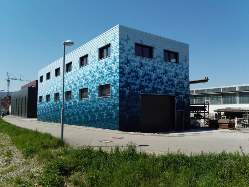 Kirchzarten Neubau - Halle mit Büro in Kirchzarten zu vermieten Gewerbe mieten