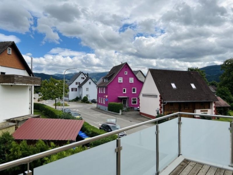 Kirchzarten Zarten - 6 Zimmer mit Balkon
WG - Geeignet Wohnung mieten