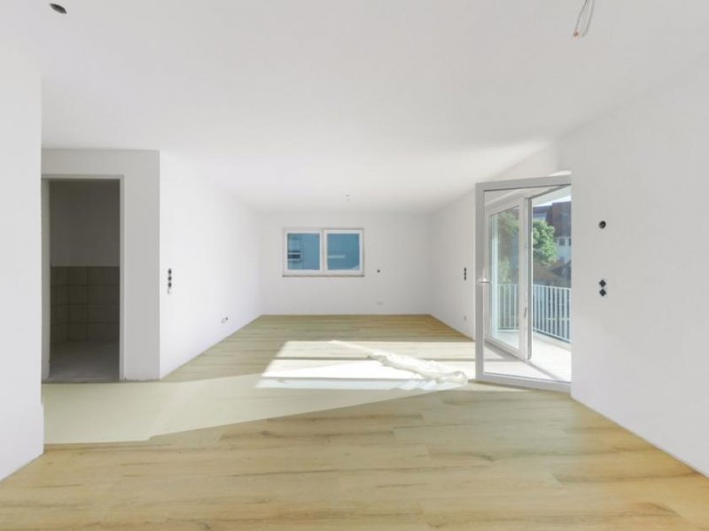 Endingen am Kaiserstuhl Moderne Terrassenwohnung mit Einbauküche und Garten Wohnung mieten