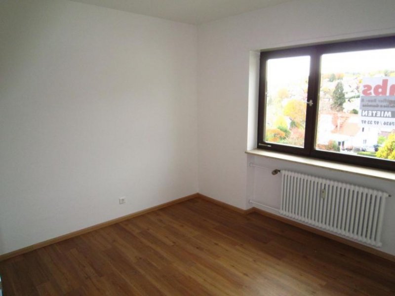 Kandern 3 Zi.-Wohnung/Loggia + KFZ-Stellpl. - KANDERN Wohnung mieten