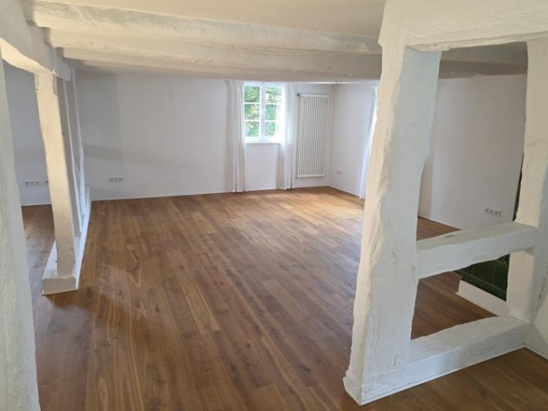 Kandern Geräumiges Wohnhaus mit Carportplatz & Garten Wohnung mieten