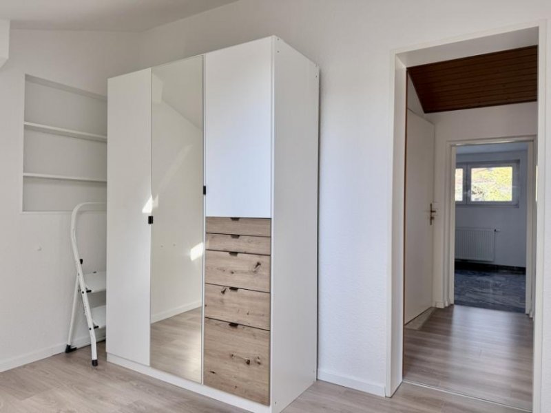 Weil am Rhein Modernisiertes Dachgeschoss mit Einbauküche-BITTE SCHRIFTLICH ANFRAGEN Wohnung mieten