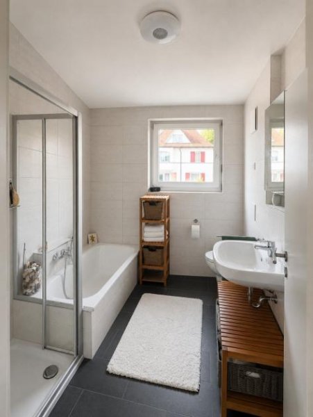 Waldshut-Tiengen Tiengen - 3 Zi. + Galerie im Dachgeschoss mit Balkon und Lift ab dem 1.11.26 zu vermieten Wohnung mieten