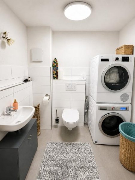 Waldshut-Tiengen Tiengen - 3 Zi. + Galerie im Dachgeschoss mit Balkon und Lift ab dem 1.11.26 zu vermieten Wohnung mieten