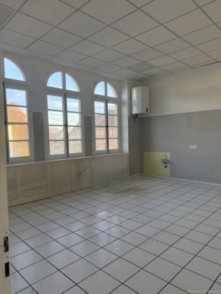 Küssaberg Attraktive Praxis- bzw. Büroetage in zentraler Lage in Kadelburg am Rhein zu vermieten Gewerbe mieten