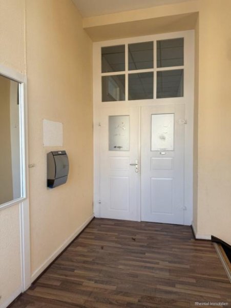 Küssaberg Attraktive Praxis- bzw. Büroetage in zentraler Lage in Kadelburg am Rhein zu vermieten Gewerbe mieten