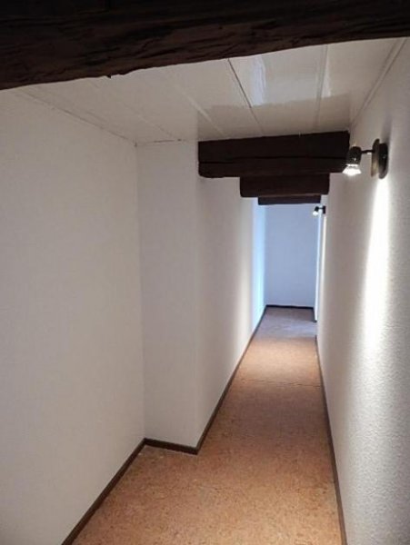 Häusern 2 Zimmerwohnung im Zentrum von Häusern zu vermieten Wohnung mieten