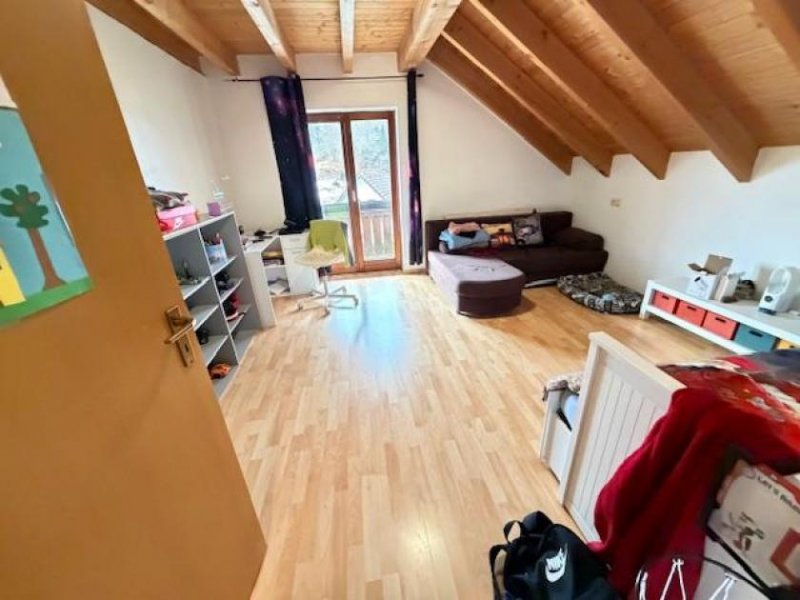 Häusern Charmante 3-Zimmer-Maisonettewohnung in ruhiger Wohnlage von Häusern im Schwarzwald Wohnung mieten