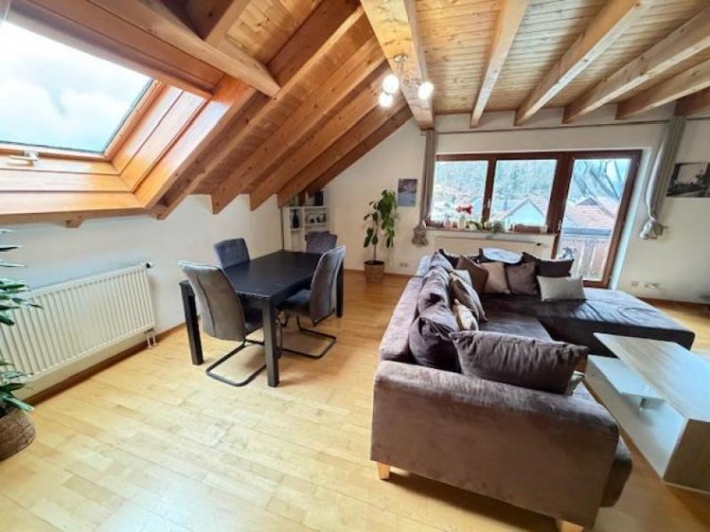 Häusern Charmante 3-Zimmer-Maisonettewohnung in ruhiger Wohnlage von Häusern im Schwarzwald Wohnung mieten