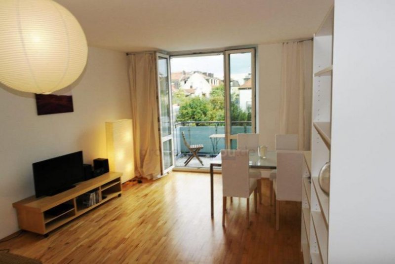 München Helle, möblierte 3 Zimmer Wohnung mit Südbalkon in Neuhausen Wohnung mieten