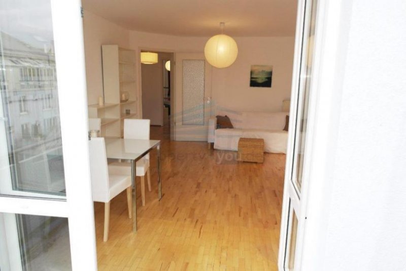 München Helle, möblierte 3 Zimmer Wohnung mit Südbalkon in Neuhausen Wohnung mieten