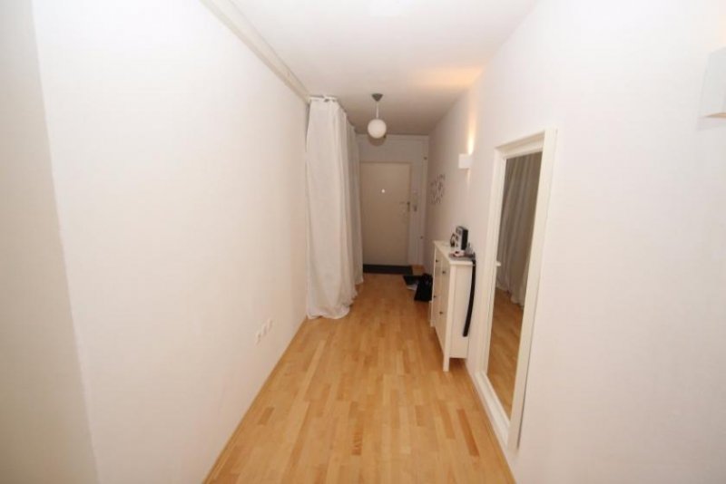 München Hübsche 2-Zimmer-Wohnung mit Balkon in der Ebenauer Straße 1.08.2026 Wohnung mieten