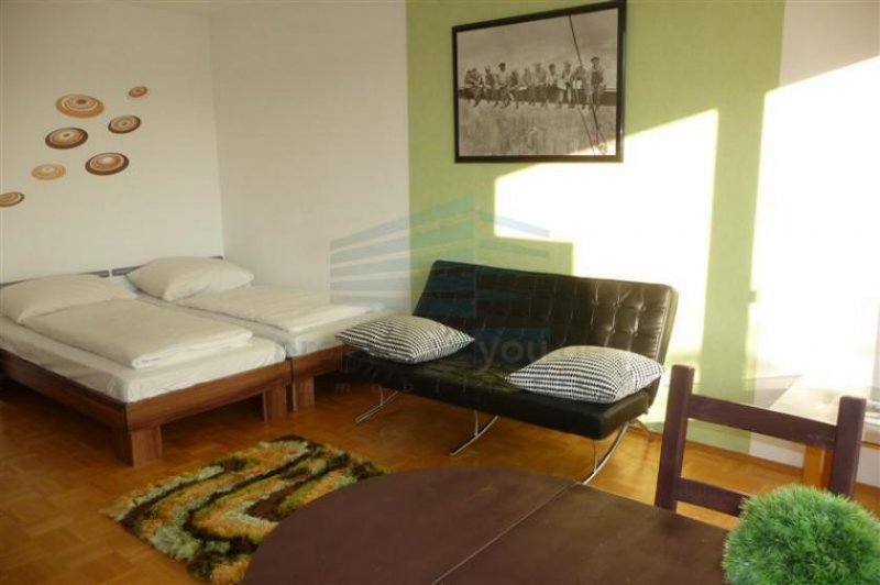 München Einfache, gepflegte 1-Zimmer-Wohnung, 30 qm in München Moosach Wohnung mieten