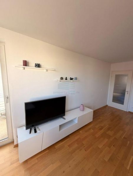 München Wünderschöne 2-Zi. möblierte Wohnung mit Balkon Wohnung mieten
