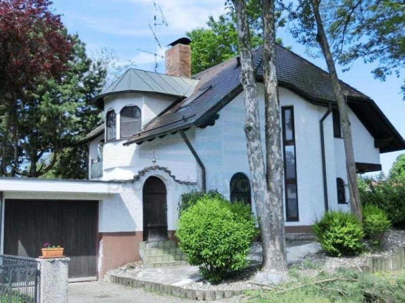 München Zimmer in schönem Haus als WG Wohnung mieten