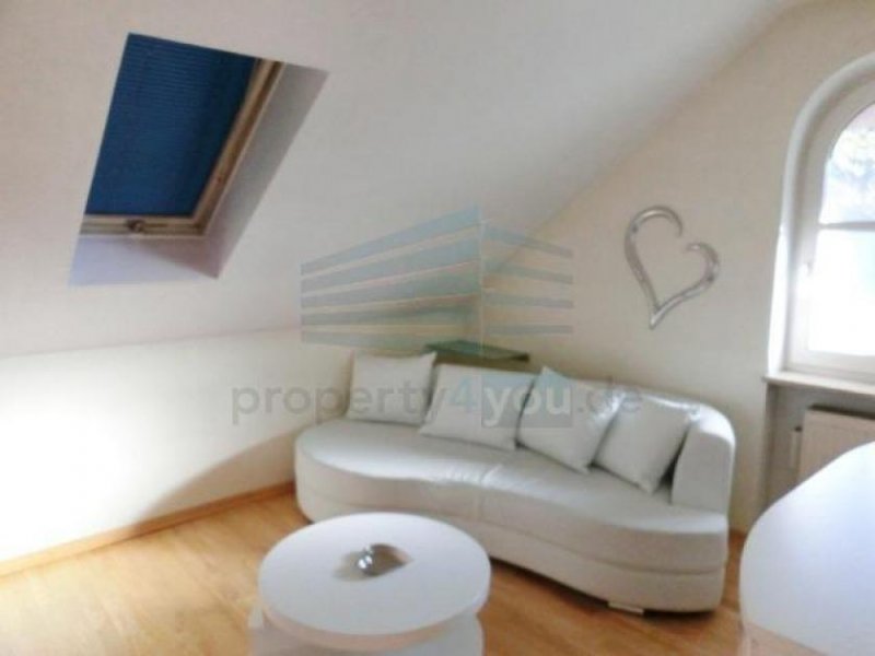 München Zimmer in schönem Haus als WG Wohnung mieten