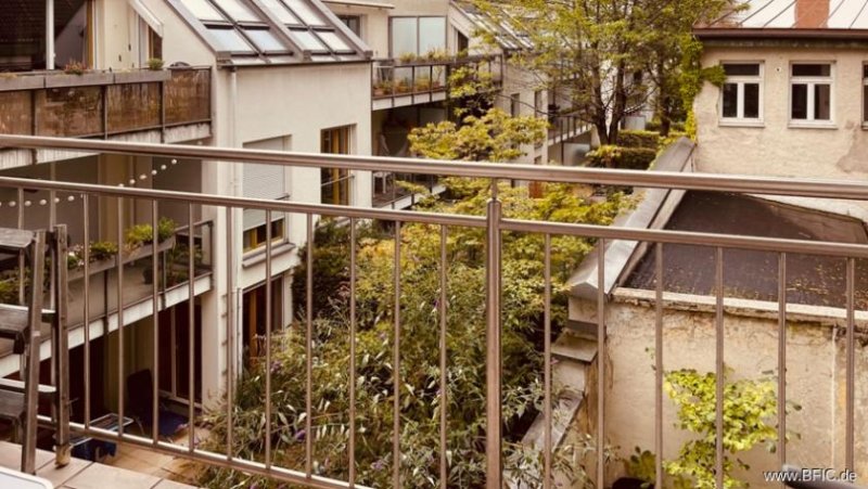 München WG-Zimmer mit Balkon nahe Isar & U-Bahn: Zentral, ruhig, ab 24. September 2026 Wohnung mieten