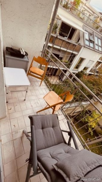München WG-Zimmer mit Balkon nahe Isar & U-Bahn: Zentral, ruhig, ab 24. September 2026 Wohnung mieten