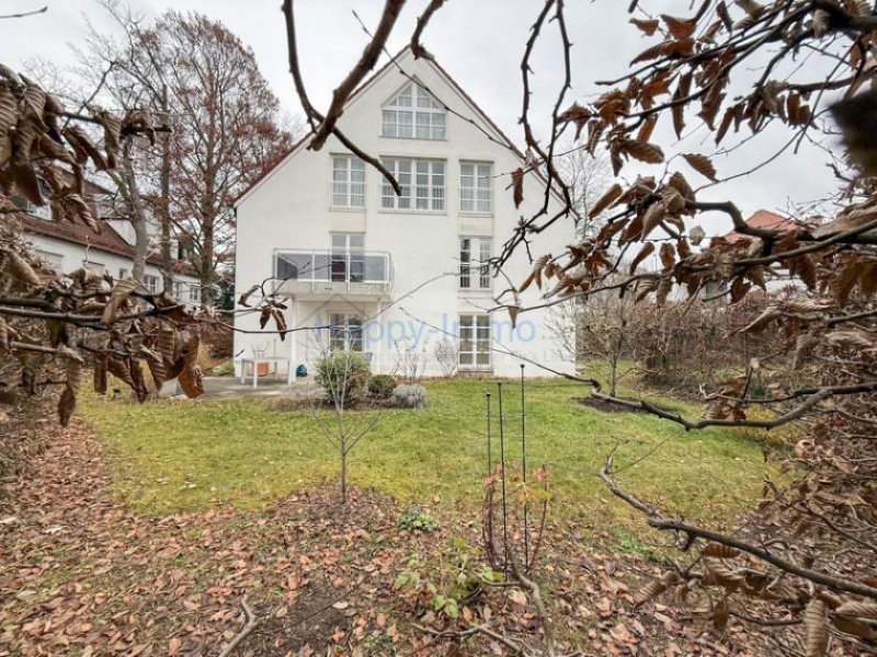 München Besichtigung 16.12 270 qm eigener Garten / 2 Terrassen / 2 Zimmerwhg / EBK / Duplex TG unten Wohnung mieten