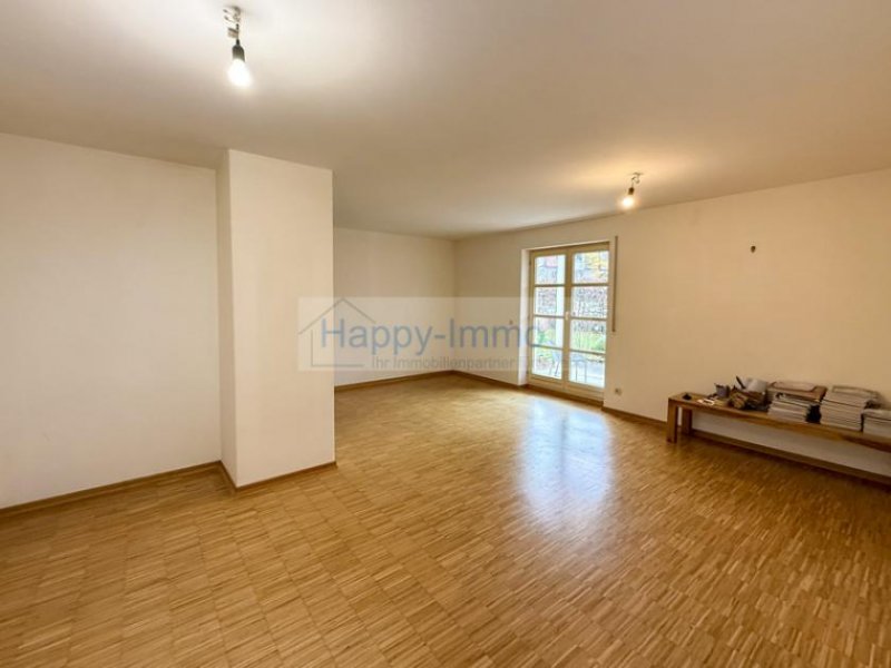 München Besichtigung 16.12 270 qm eigener Garten / 2 Terrassen / 2 Zimmerwhg / EBK / Duplex TG unten Wohnung mieten