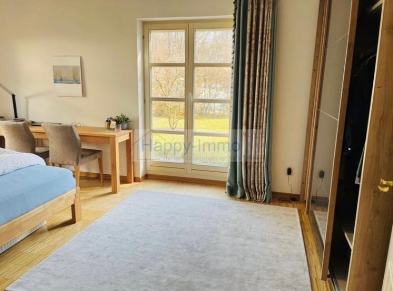 München Besichtigung 20.1. - 270 qm eigener Garten / 2 Terrassen / 2 Zimmerwhg / EBK / Duplex TG unten Wohnung mieten