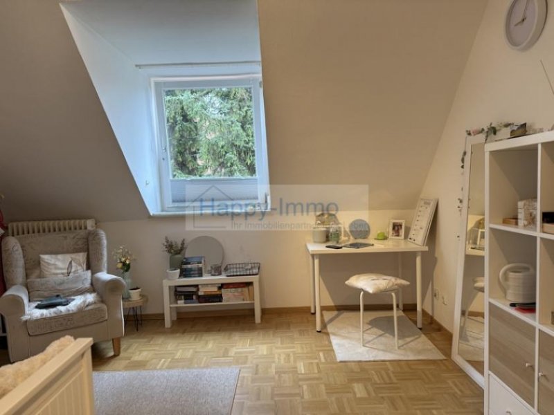 München - 22 qm Dachgeschoss-Appartement ab 1.6. in Untergiesing Wohnung mieten
