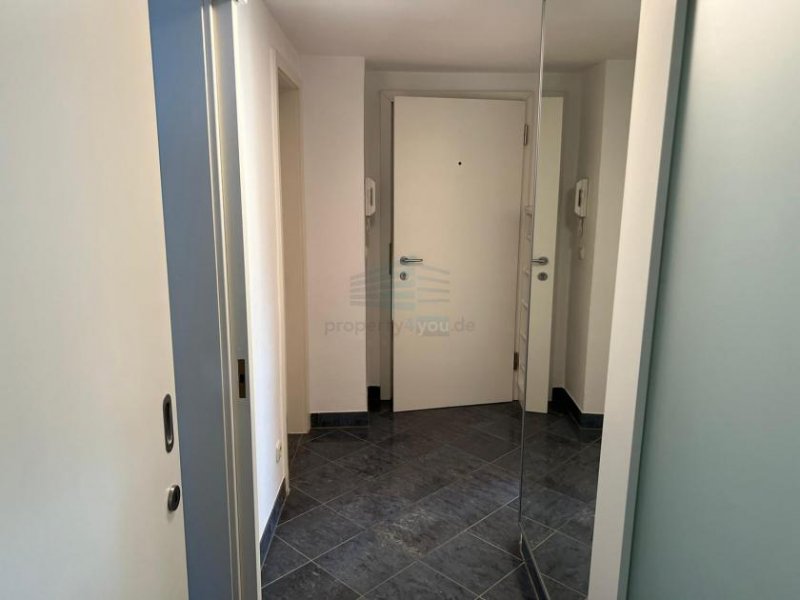 München Vollmöbilierte 2,5-Zimmer-DG-Wohnung mit EBK in Obergiesing, München Wohnung mieten