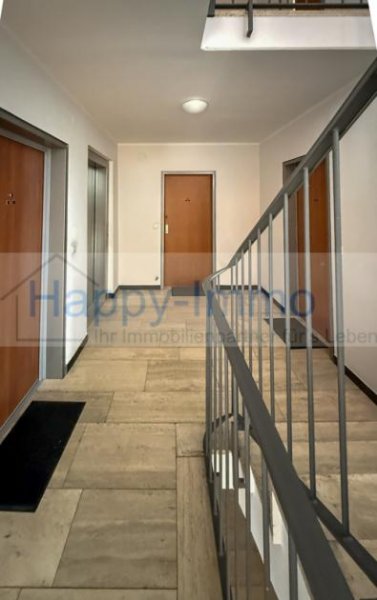 München 1,5 Zimmerwohnung in Neuperlach / 7. OG / Westbalkon / renoviertes Duschbad / ab Januar 2026 Wohnung mieten