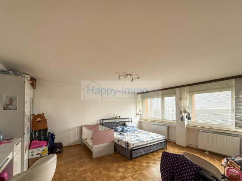 München 1,5 Zimmerwohnung in Neuperlach / 7. OG / Westbalkon / renoviertes Duschbad / ab Januar 2026 Wohnung mieten