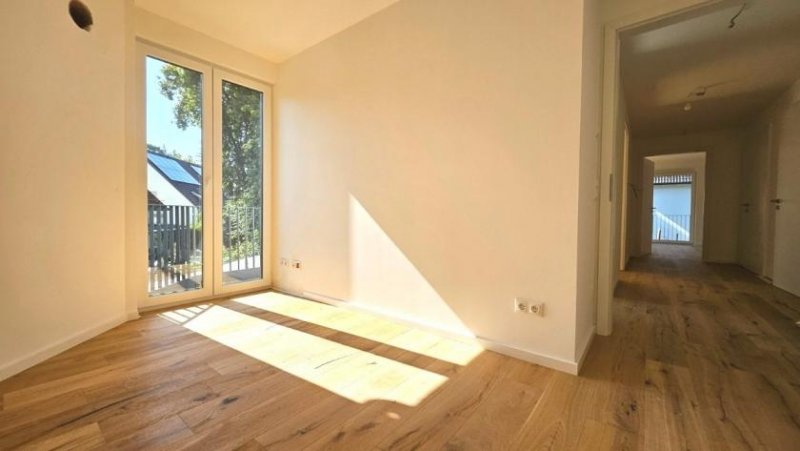München Barrierefreier Komfort im Erstbezug: Moderne Wohnung mit zwei Balkonen in Trudering (4) Wohnung mieten