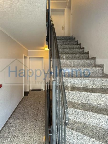 München ideale Singlewohnung 2 Zimmer in Waldtrudering - Balkon -bezugsfrei - Duplex TG oben Wohnung mieten