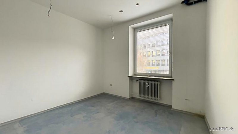 Fürstenfeldbruck Büroetage in Toplage FFB – wird renoviert Gewerbe mieten