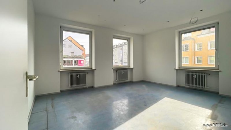 Fürstenfeldbruck Büroetage in Toplage FFB – wird renoviert Gewerbe mieten
