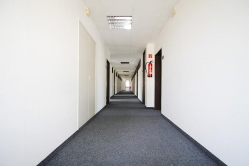 Putzbrunn Bürorum - 20 m² - Provisionsfrei - Inklusiv-Miete in Putzbrunn Gewerbe mieten